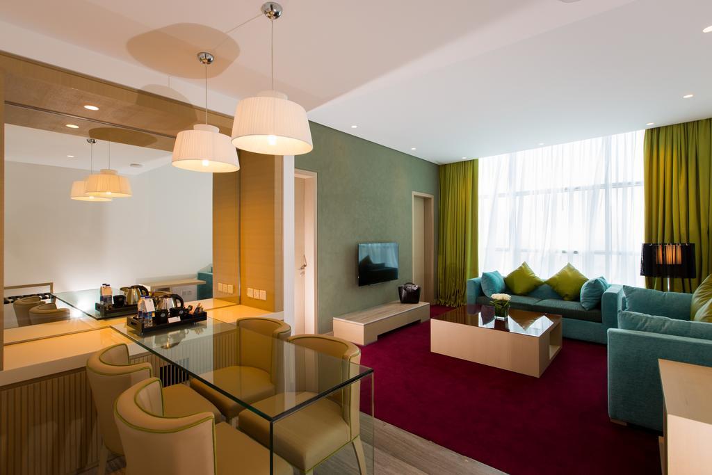 Отель Downtown Rotana Манама Экстерьер фото Suite at the hotel
