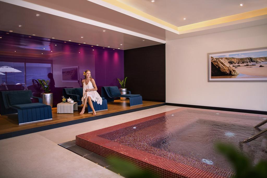 Отель Downtown Rotana Манама Экстерьер фото Spa at the Hotel