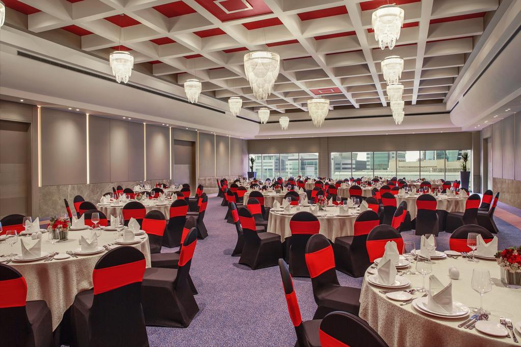 Отель Downtown Rotana Манама Экстерьер фото The Grand Ballroom