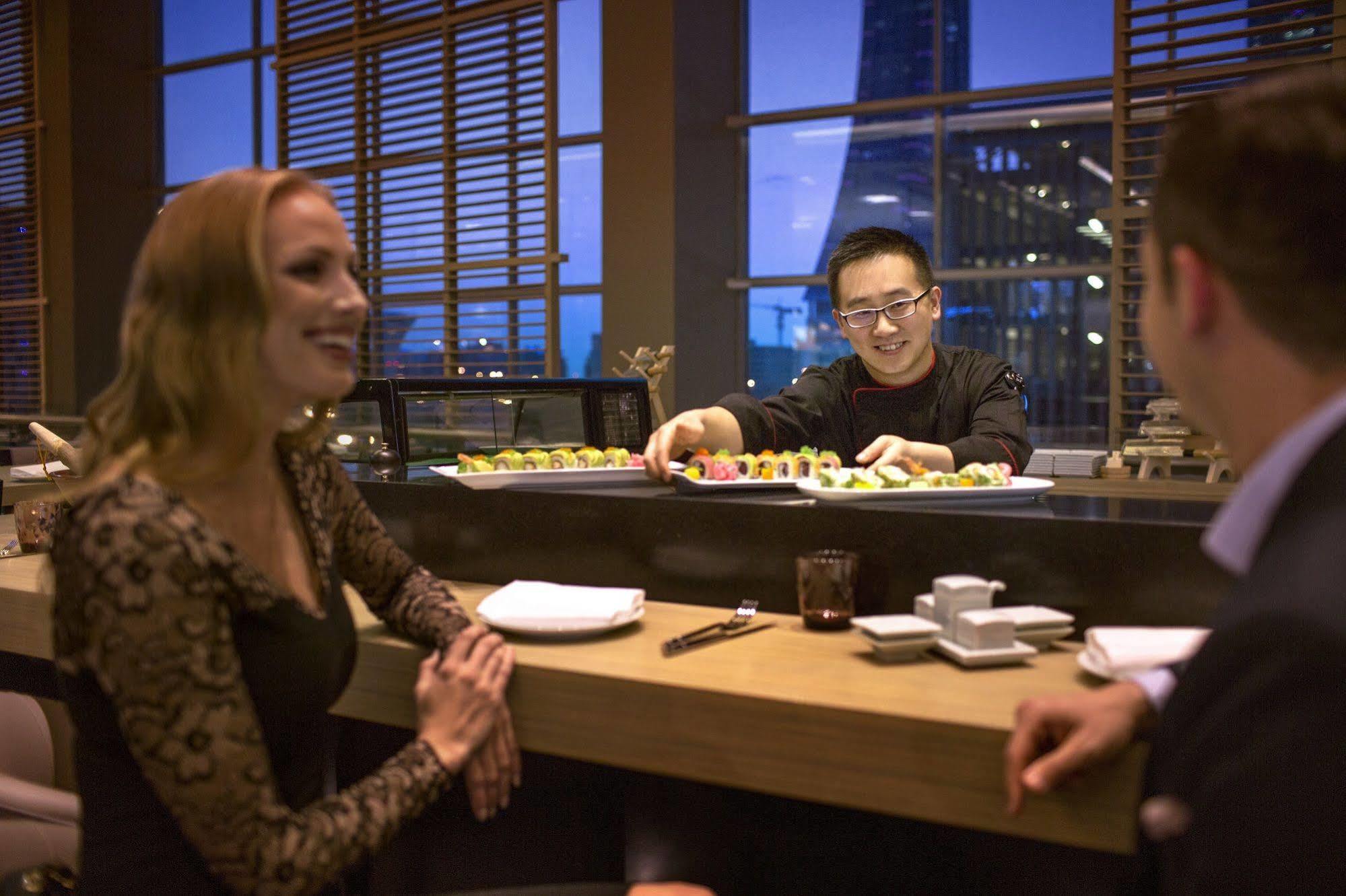 Отель Downtown Rotana Манама Экстерьер фото Sushi restaurant in Paris